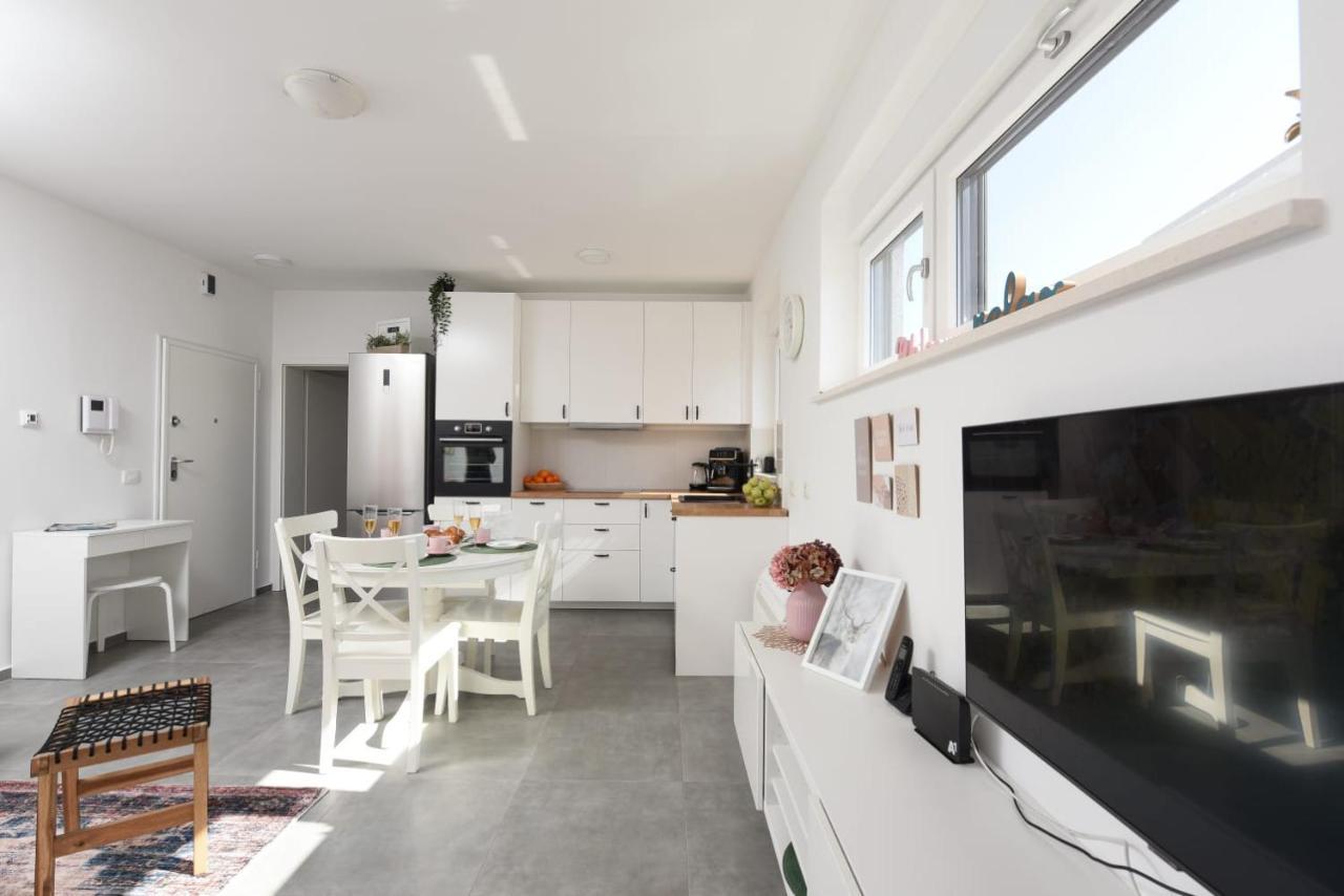 Novi Apartman Franka Apartment Задар Екстериор снимка