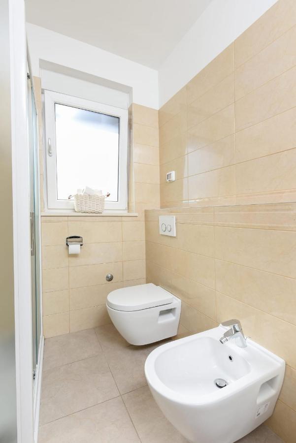 Novi Apartman Franka Apartment Задар Екстериор снимка