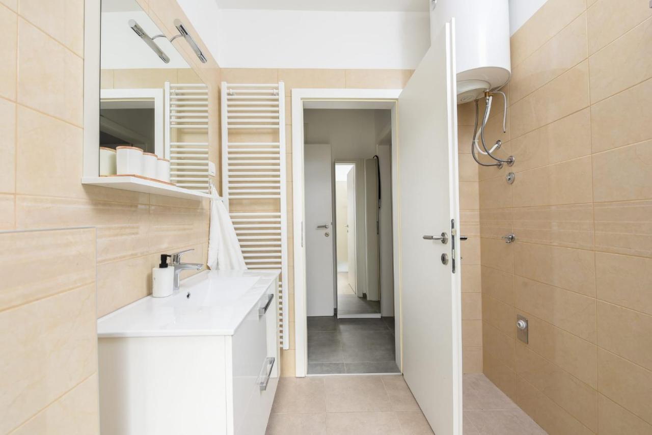Novi Apartman Franka Apartment Задар Екстериор снимка