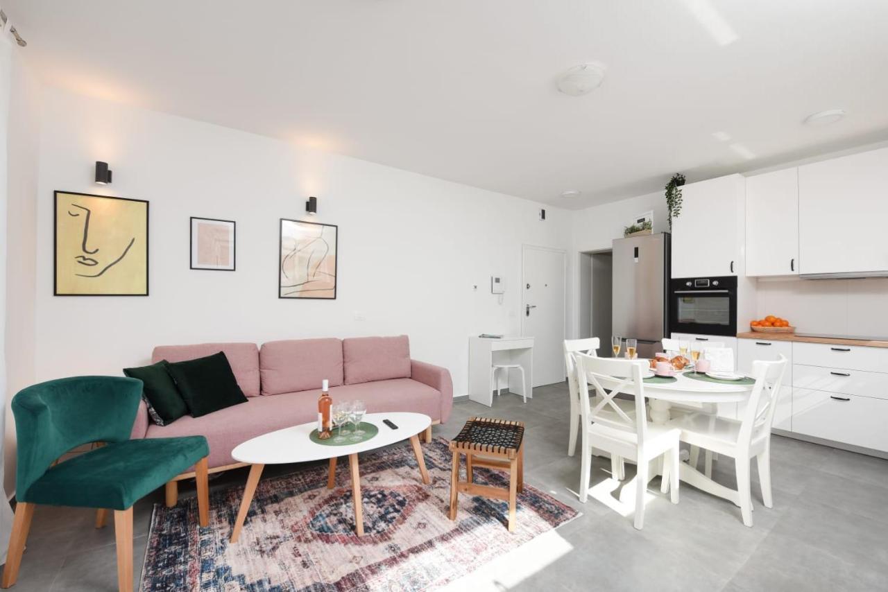 Novi Apartman Franka Apartment Задар Екстериор снимка
